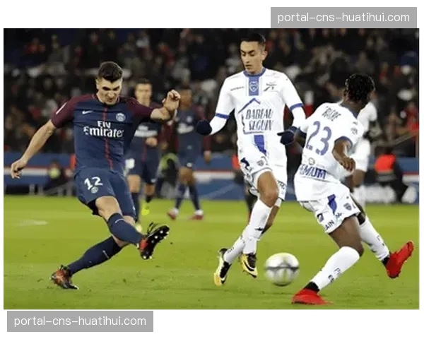 前法国国脚加入朗斯教练组，主要负责指导前锋的转换进攻跑位。